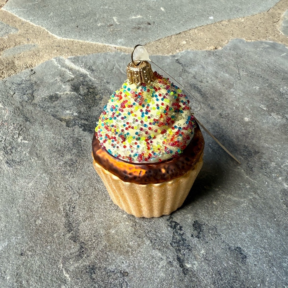 New🌟Anthropologie-Glittery Sparkles White Brown Cupcake Sprinkles Glass